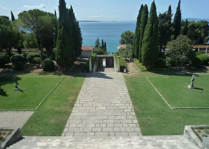 Calypso Apartment Split